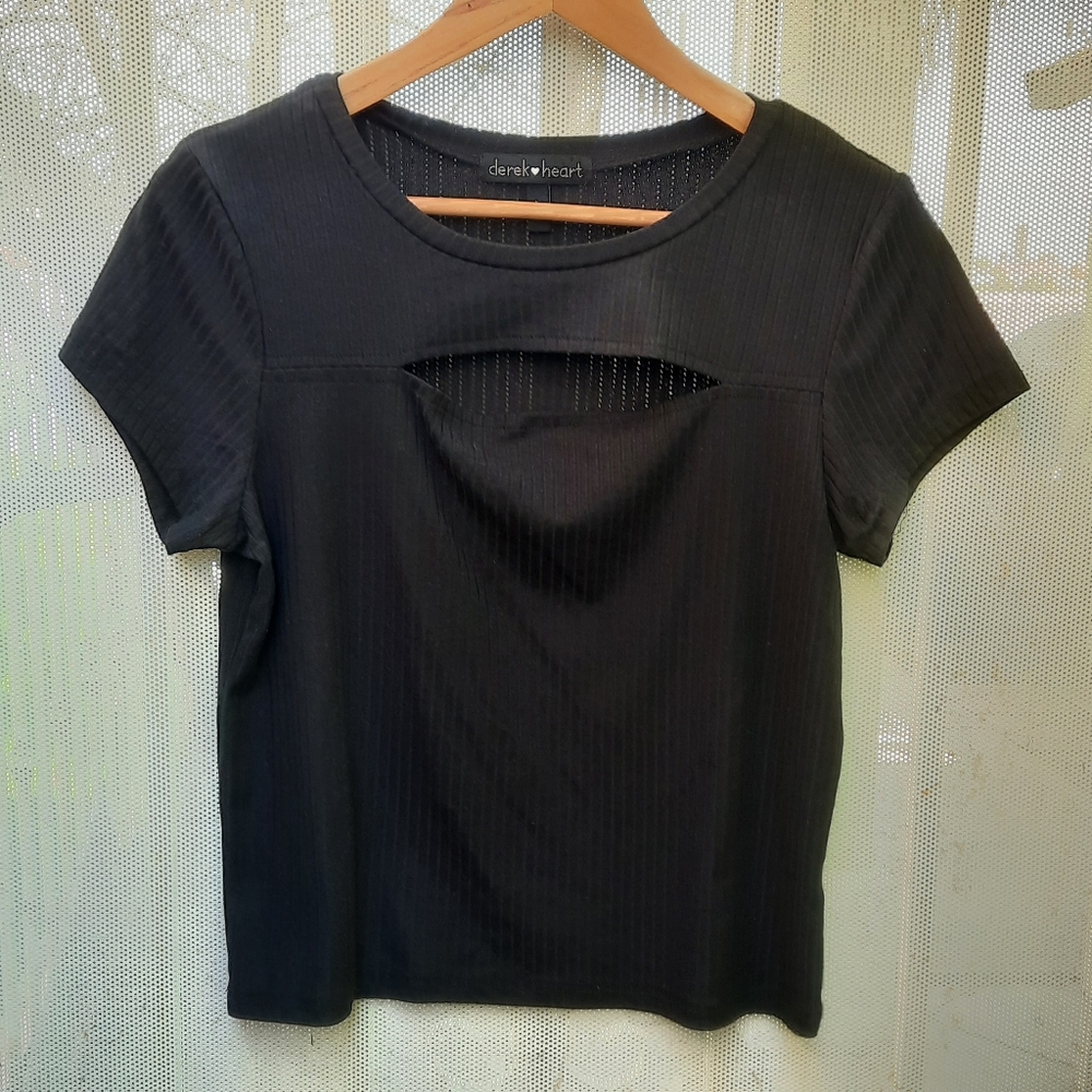 Derek Heart Short Sleeve Ribbed Cut Out Chest Crop Top Size Large Black